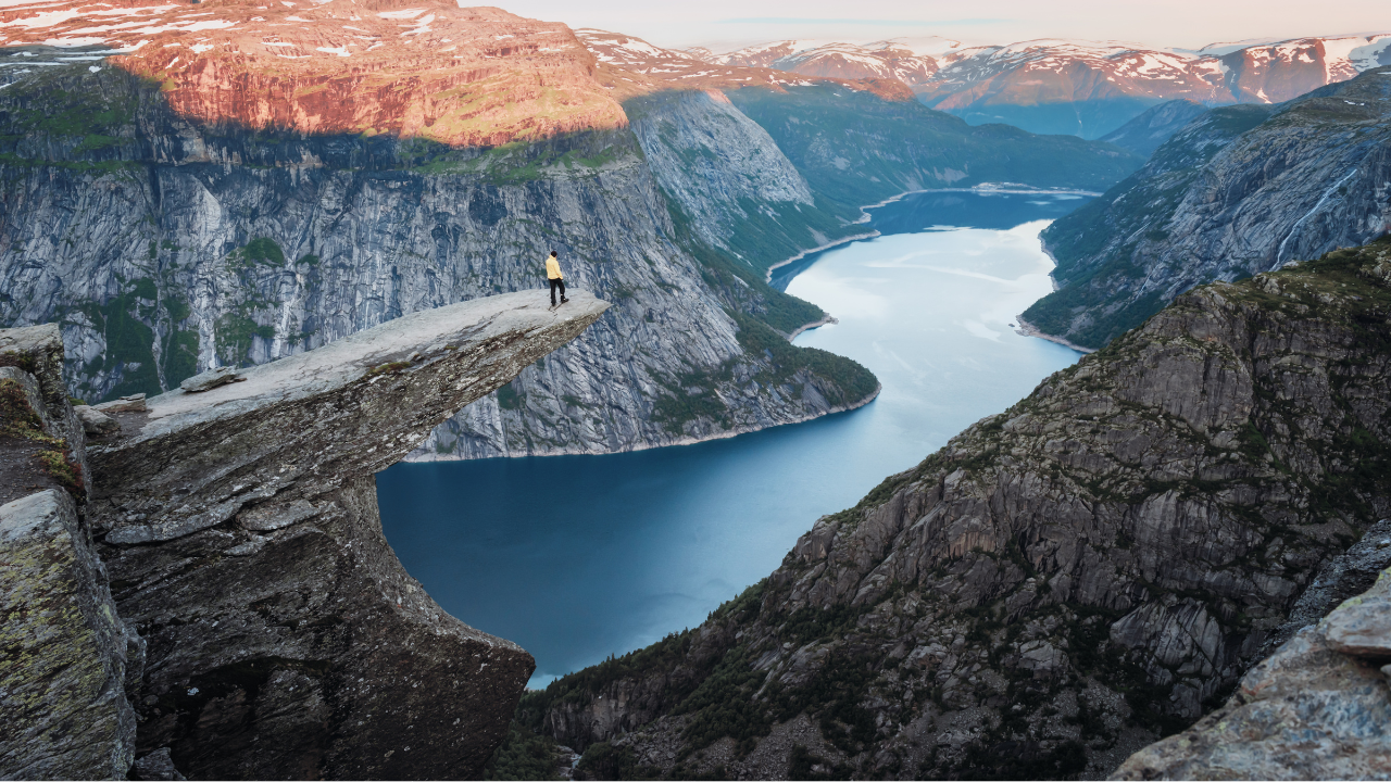 trolltunga hike guide Norway